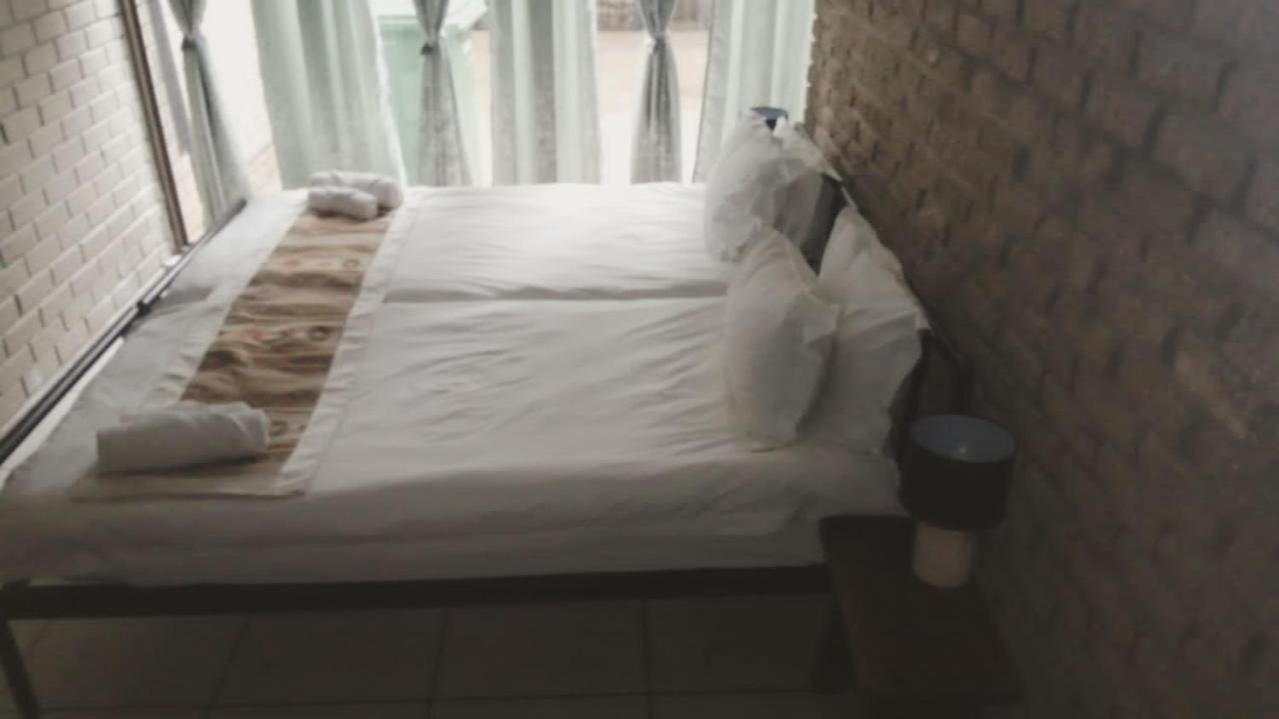 Villa Africa Guesthouse تسومب المظهر الخارجي الصورة